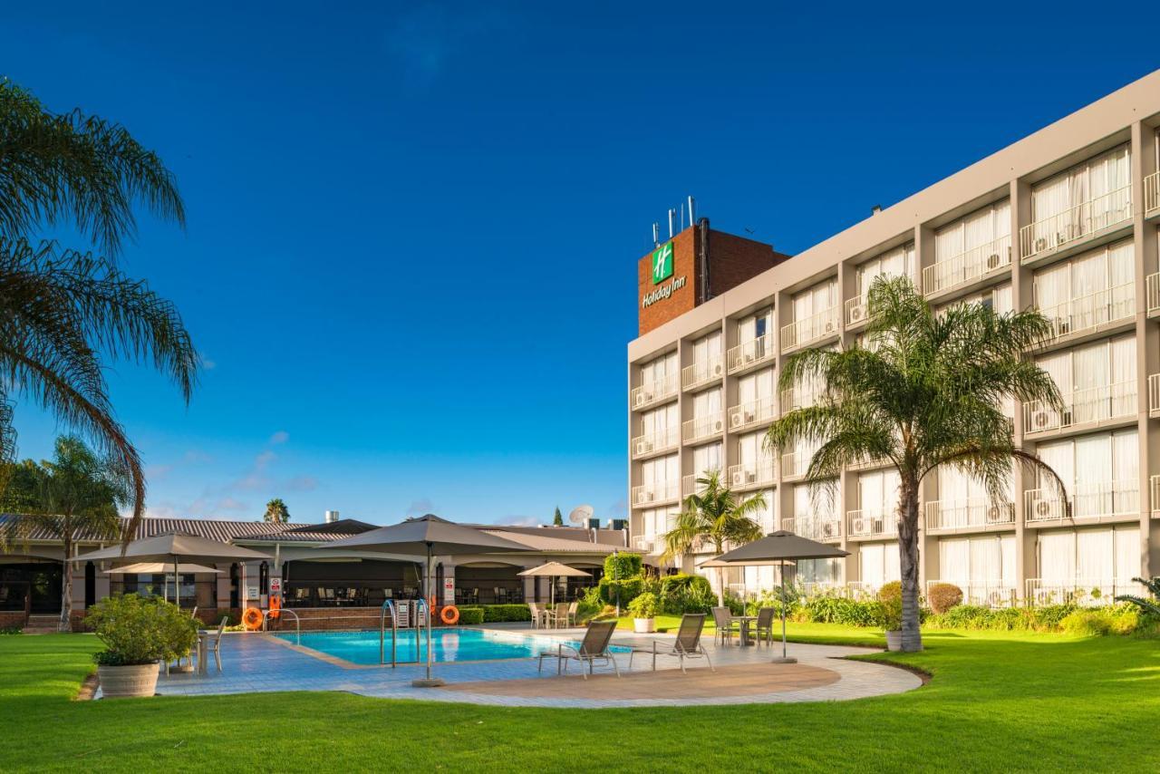 Holiday Inn - Bulawayo, An Ihg Hotel Екстериор снимка